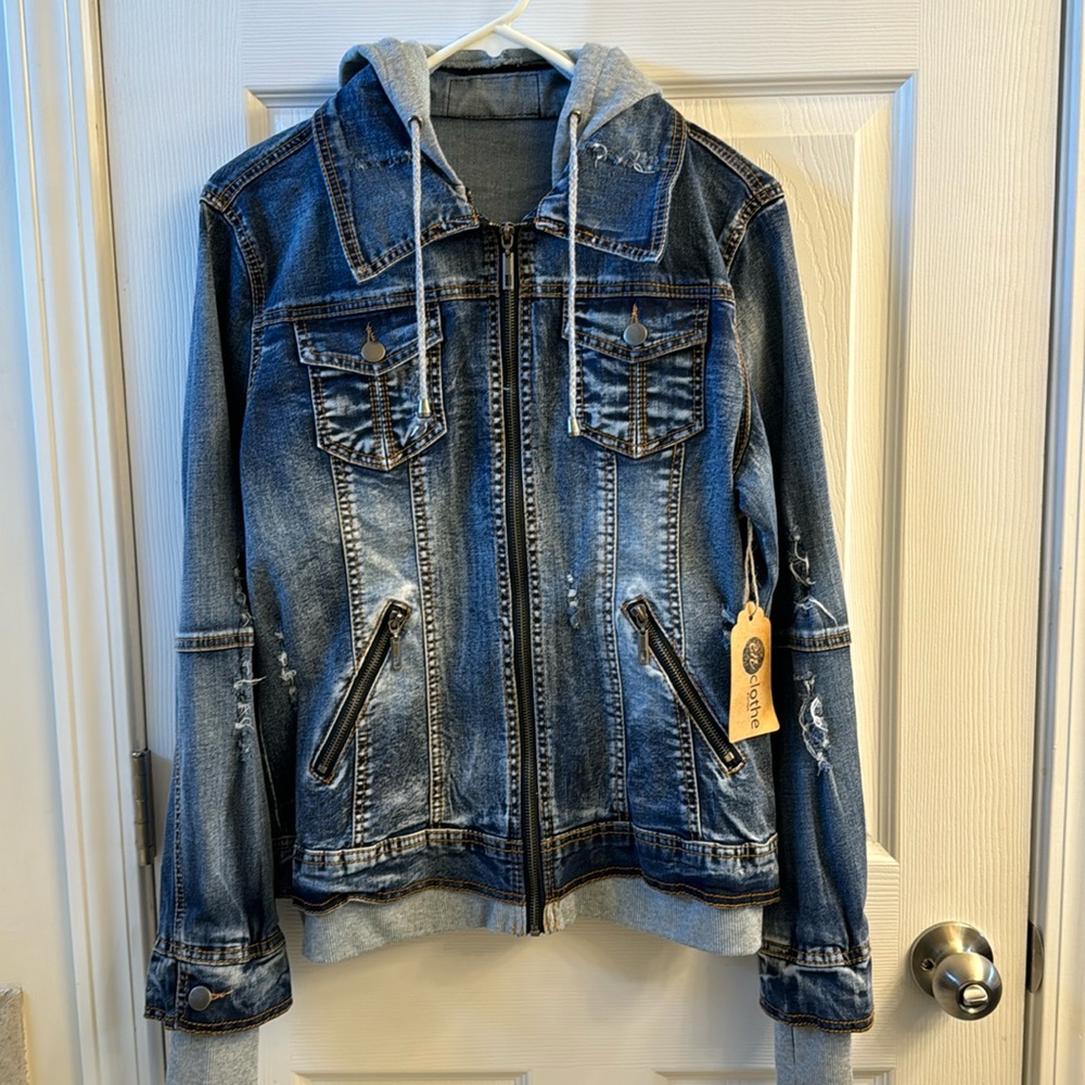 Distressed denim jean jacket w faux hoodie NWT